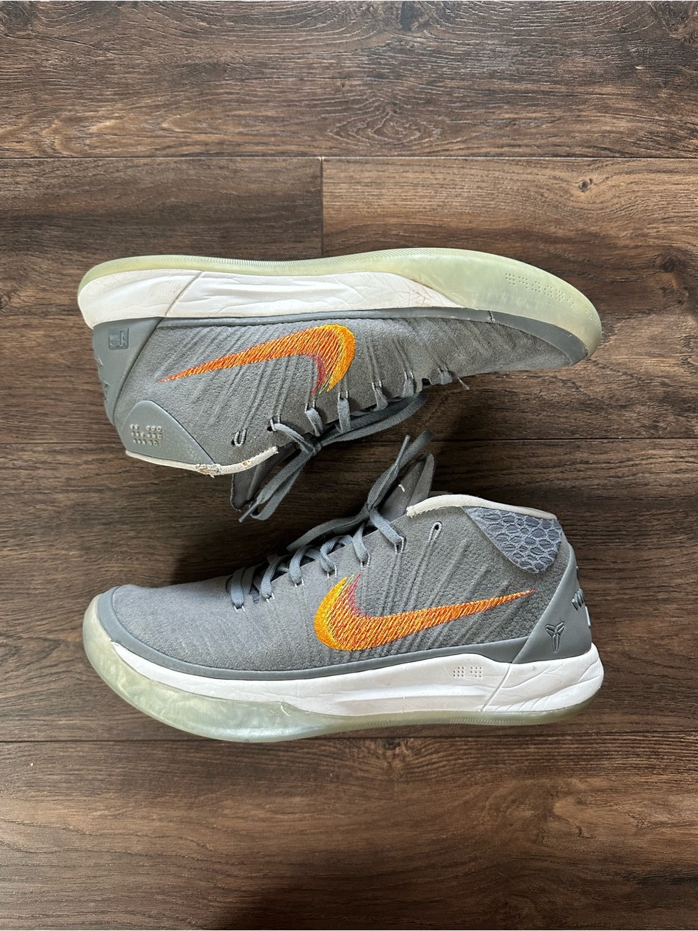 Nike Kobe AD Mid Basketball Shoes